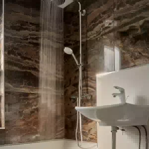 sanitaer-bad-sanierung-berlin 20 Dusche mit Thermostat