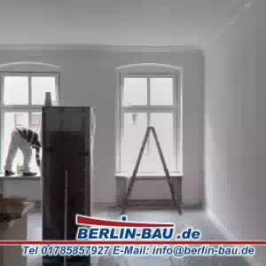 renovierung-maler-berlin Bei der Arbeit.