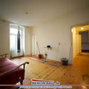wohnungrenovieren-friedrichshain-bauunternehmen-berlin 3 Alter Zustand Mittelzimmer