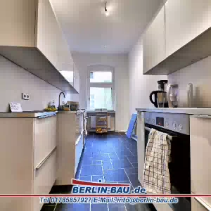 bauunternehmen_berlin 13 Alle Fenster wurden ebenfalls ausgetauscht. Küchenboden erhielt auf Wunsch einen einfachen PVC Boden, verklebt.